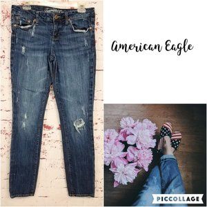 AMERICAN EAGLE Skinny 77 Distressed Jeans Womens 8